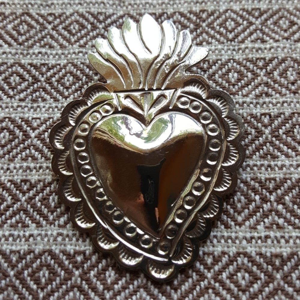 Heart Pendant- Corazón, Alpaca Silver